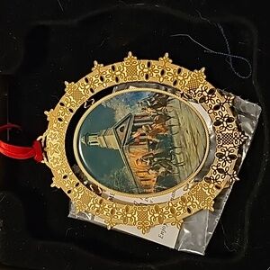 Mort kunstler ornament from 2003 'soldier of faith'